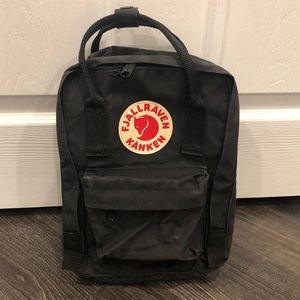 FJALLRAVEN KANKEN MINI BACKPACK BAG BLACK